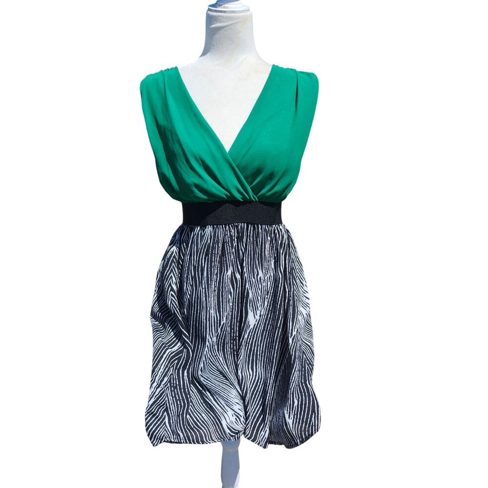 Margo & Sebastian Women's Medium Zebra Print Dress Elastic Waist Exposed Zipper